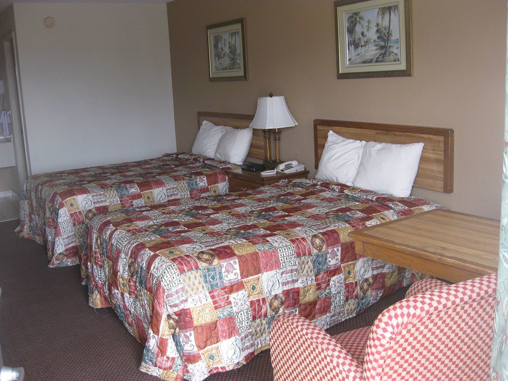 Royal Inn Sparta Екстериор снимка