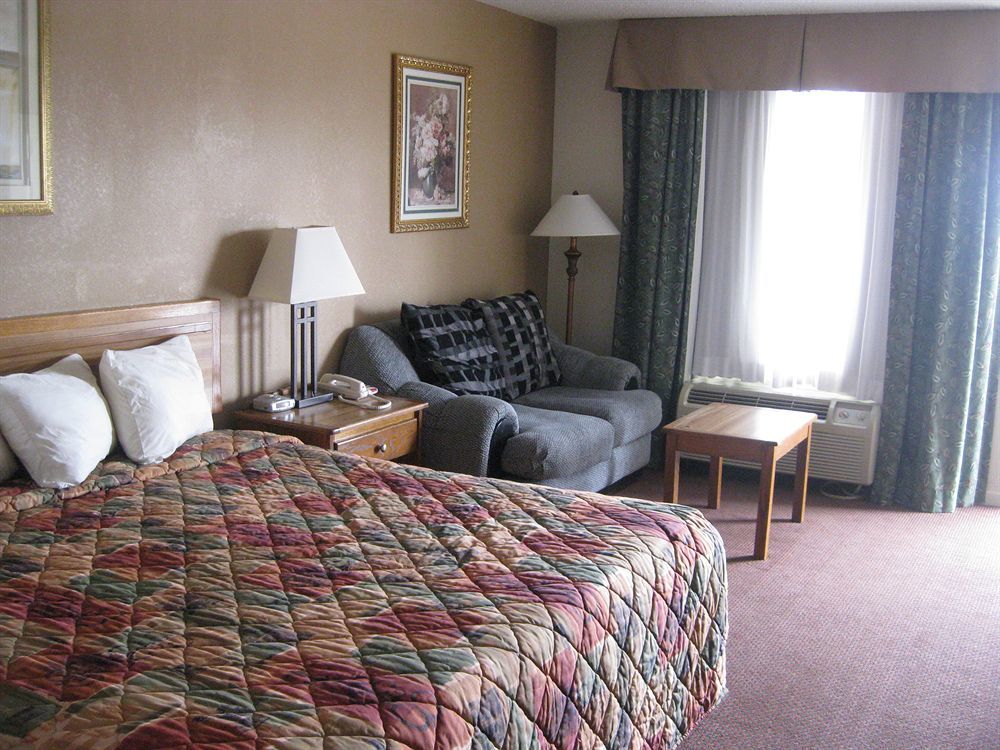 Royal Inn Sparta Екстериор снимка