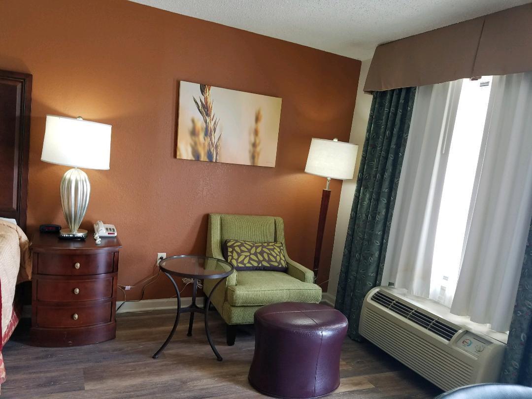 Royal Inn Sparta Екстериор снимка