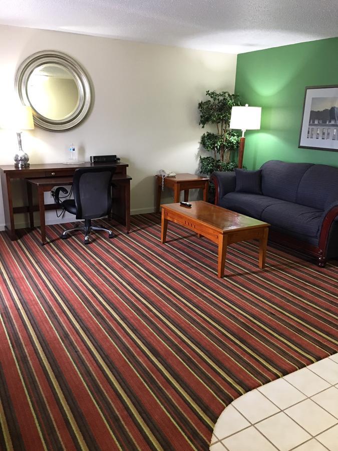 Royal Inn Sparta Екстериор снимка