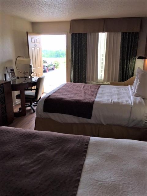 Royal Inn Sparta Екстериор снимка